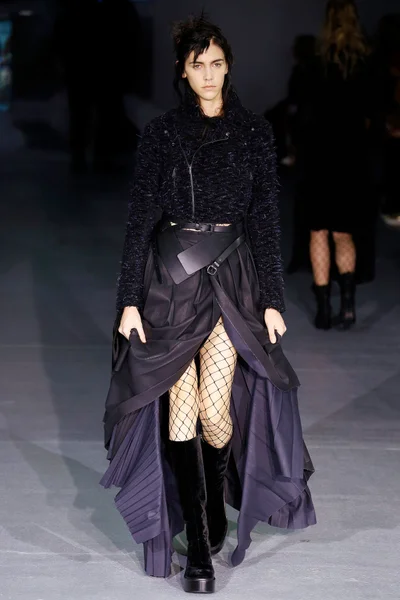 Look 23